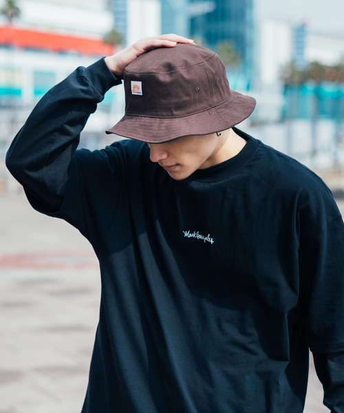 Ressaca（レサーカ）の「ツイル ポリブロード ワッペンバケットハット BUCKET HAT（ハット・メンズ・ブラック/ベージュ/パープル/ブルー系その他2/グリーン系その他/ブルー系その他/チャコール/モカ/ブラック系その他/ベージュ系その他/イエロー/オレンジ/インディゴブルー/ネイビー/ブラウン/カーキ・S/M/L/XL）」の5枚目の写真