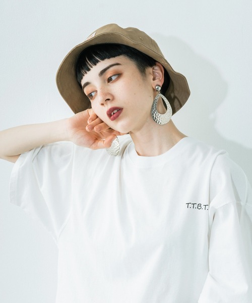 Ressaca（レサーカ）の「ツイル ポリブロード ワッペンバケットハット BUCKET HAT（ハット・メンズ・ブラック/ベージュ/パープル/ブルー系その他2/グリーン系その他/ブルー系その他/チャコール/モカ/ブラック系その他/ベージュ系その他/イエロー/オレンジ/インディゴブルー/ネイビー/ブラウン/カーキ・S/M/L/XL）」の6枚目の写真