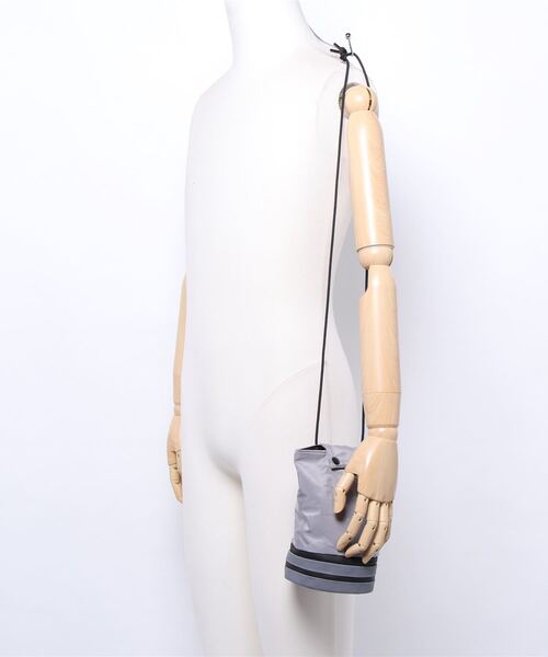 KOT_SU（コットス）の「WAFU POUCH（ショルダーバッグ・レディース・ホワイト/グレー/イエロー/ブラック/オレンジ/カーキ・FREE）」の11枚目の写真