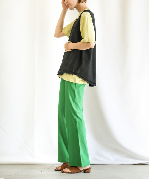 select MOCA（セレクトモカ）の「2021 SS カットオフデザインリネンノースリーブトップス（タンクトップ・レディース・ブラック/ブラウン/アイボリー・FREE）」の16枚目の写真