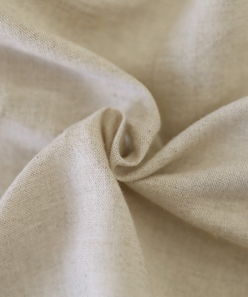 select MOCA（セレクトモカ）の「2021 SS カットオフデザインリネンノースリーブトップス（タンクトップ・レディース・ブラック/ブラウン/アイボリー・FREE）」の4枚目の写真