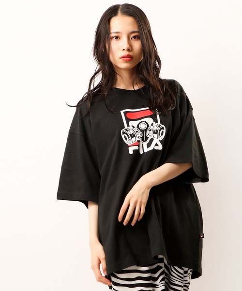 FILA HERITAGE(フィラヘリテージ)の「FILA プリント半袖グラフィックTシャツ(Tシャツ/カットソー・メンズ・ホワイト系その他3/ブルー系その他4/ホワイト系その他/ピンク系その他4/ピンク系その他/ブラック系その他2/ブラック系その他4/ブラック/ブルー系その他/ピンク/ブルー系その他3/ピンク系その他3/ホワイト系その他4/ホワイト系その他2/ピンク系その他2/ブラック系その他3/ブラック系その他/ホワイト/サックスブルー/ブルー系その他2・2XL/L/M/XL)」の7枚目の写真