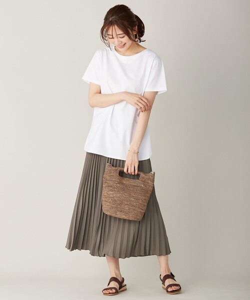 J.PRESS(ジェイプレス)の「ラウンドヘムジャージー カットソー(Tシャツ/カットソー・レディース・ホワイト系/ベージュ系/ライトグリーン系・T13/T15)」の14枚目の写真