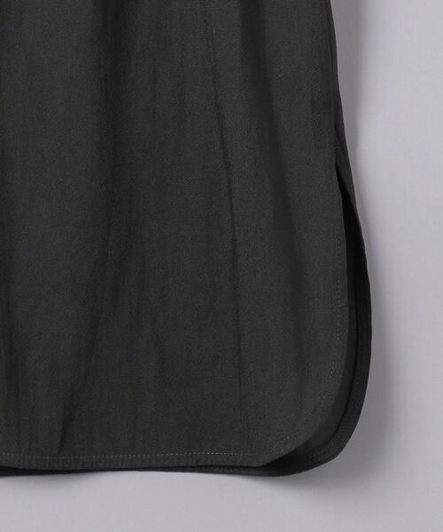 UNITED ARROWS（ユナイテッドアローズ）の「UBC P ギャザー ノースリーブ ブラウス◆（シャツ/ブラウス・レディース・ダークグレー・36/38）」の11枚目の写真