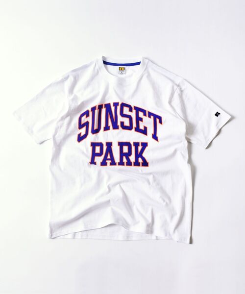 Russell Athletic（ラッセルアスレティック）の「【SHIPS別注】RUSSELL ATHLETIC: NEW カレッジ プリント Tシャツ（Tシャツ/カットソー・メンズ・ホワイト/グレー/オフホワイト/グリーン・SMALL/MEDIUM/LARGE/X-LARGE）」の20枚目の写真