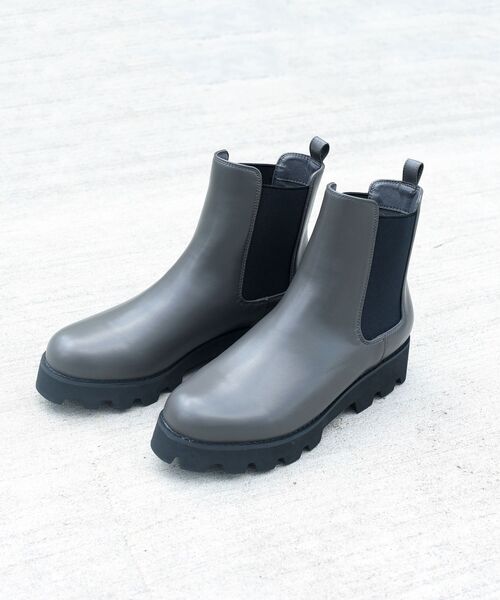 SHIPS（シップス）の「【WEB限定】サイドゴアブーツ◇（ブーツ・レディース・チャコールグレー/ブラック/ブラウン/サンドベージュ・80/70/60/55）」の3枚目の写真