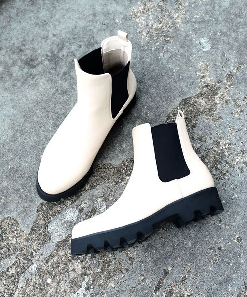 SHIPS（シップス）の「【WEB限定】サイドゴアブーツ◇（ブーツ・レディース・チャコールグレー/ブラック/ブラウン/サンドベージュ・80/70/60/55）」の14枚目の写真