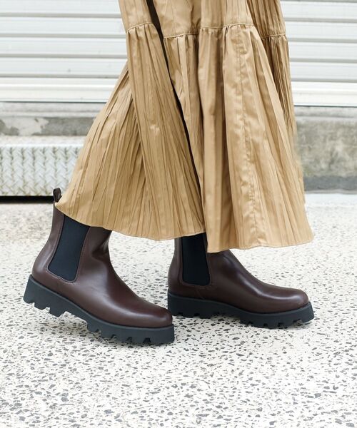 SHIPS（シップス）の「【WEB限定】サイドゴアブーツ◇（ブーツ・レディース・チャコールグレー/ブラック/ブラウン/サンドベージュ・80/70/60/55）」の21枚目の写真