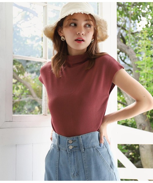 CHILLE（チル）の「プチハイネックシンプルプルオーバ（Tシャツ/カットソー・レディース・ホワイト/ブラック/ピンク/グレイッシュベージュ・FREE）」の4枚目の写真