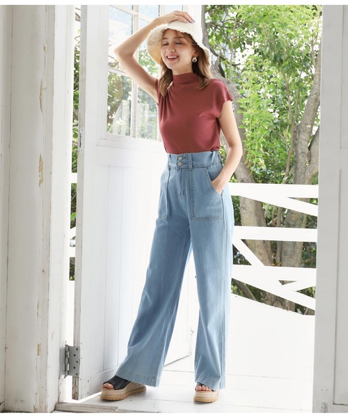 CHILLE（チル）の「プチハイネックシンプルプルオーバ（Tシャツ/カットソー・レディース・ホワイト/ブラック/ピンク/グレイッシュベージュ・FREE）」の15枚目の写真