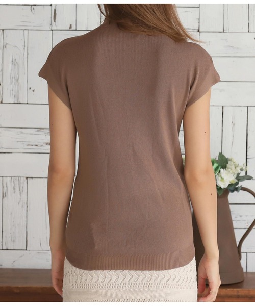 CHILLE（チル）の「プチハイネックシンプルプルオーバ（Tシャツ/カットソー・レディース・ホワイト/ブラック/ピンク/グレイッシュベージュ・FREE）」の9枚目の写真