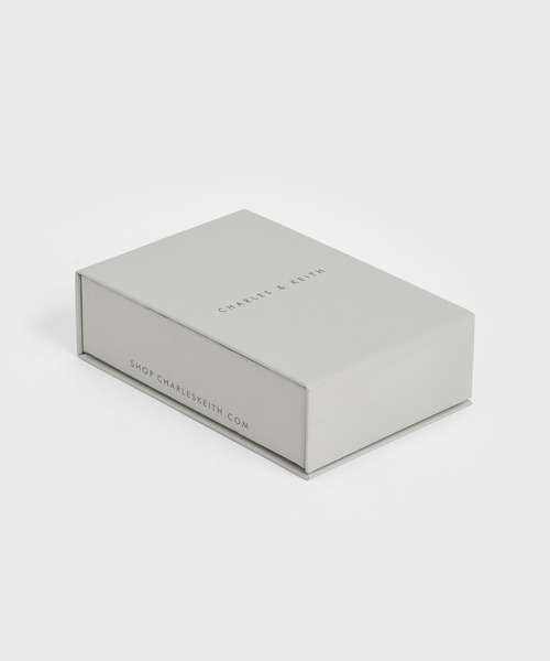CHARLES & KEITH(チャールズ & キース)の「ツイストプリンセス ネックレス / Twist Princess Necklace(ネックレス・レディース・ゴールド系その他/ゴールド系その他2/シルバー・FREE)」の7枚目の写真