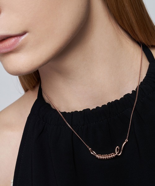 CHARLES & KEITH(チャールズ & キース)の「ツイストプリンセス ネックレス / Twist Princess Necklace(ネックレス・レディース・ゴールド系その他/ゴールド系その他2/シルバー・FREE)」の8枚目の写真