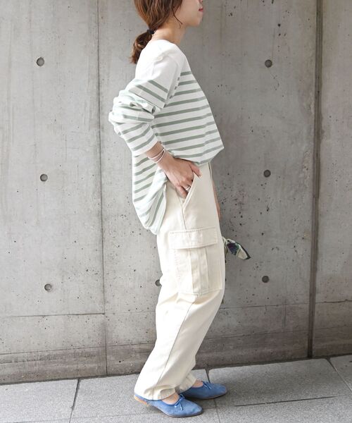 SHIPS any（シップス エニィ）の「SHIPS any:〈ウォッシャブル〉モールスキン カーゴポケットパンツ◇（カーゴパンツ・レディース・ネイビー/ライトグリーン/ナチュラル・40/38/36）」の20枚目の写真