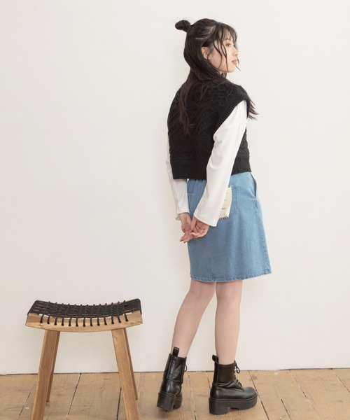 Mysa&Liina（ミーサリーナ）の「ショート丈ニットベスト（ベスト・レディース・ブラック/ダークブラウン/ベージュ/オフホワイト/ライム/ラベンダー・M）」の12枚目の写真