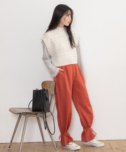 Mysa&Liina（ミーサリーナ）の「ショート丈ニットベスト（ベスト・レディース・ブラック/ダークブラウン/ベージュ/オフホワイト/ライム/ラベンダー・M）」の19枚目の写真