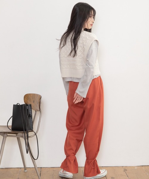 Mysa&Liina（ミーサリーナ）の「ショート丈ニットベスト（ベスト・レディース・ブラック/ダークブラウン/ベージュ/オフホワイト/ライム/ラベンダー・M）」の20枚目の写真