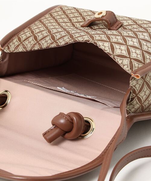 natural couture（ナチュラルクチュール）の「トップハンドルレトロバッグ（ショルダーバッグ・レディース・ブラック/ライトベージュ/その他1・FREE）」の16枚目の写真