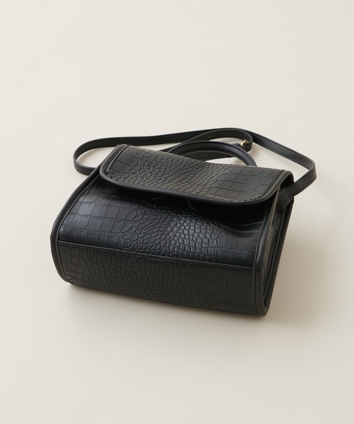 natural couture（ナチュラルクチュール）の「トップハンドルレトロバッグ（ショルダーバッグ・レディース・ブラック/ライトベージュ/その他1・FREE）」の6枚目の写真