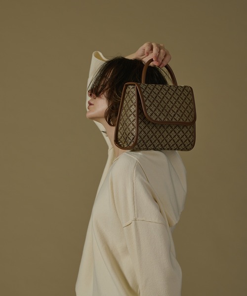 natural couture（ナチュラルクチュール）の「トップハンドルレトロバッグ（ショルダーバッグ・レディース・ブラック/ライトベージュ/その他1・FREE）」の22枚目の写真