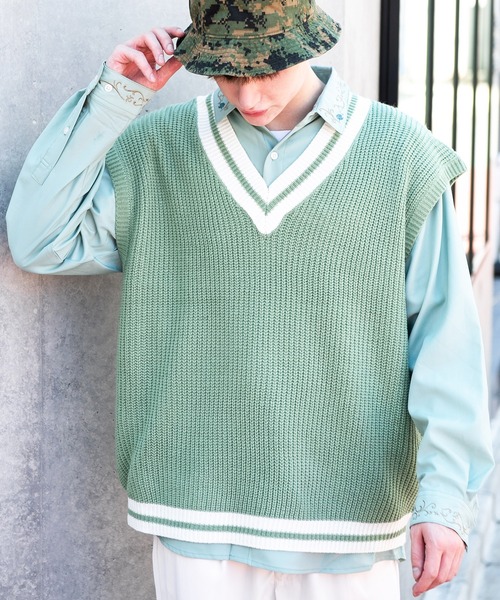 チルデンニットベスト