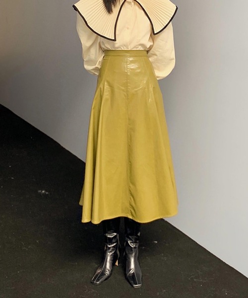 Leja(レジャ)の「レザーAラインロングスカート(スカート・レディース・ブラック/グリーン/モカ・SMALL/MEDIUM)」の15枚目の写真