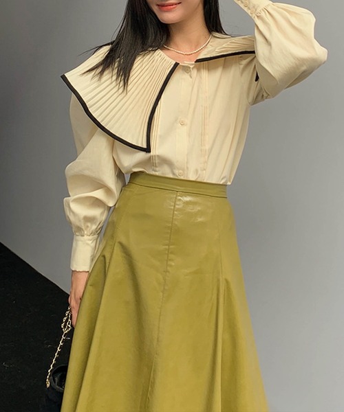 Leja(レジャ)の「レザーAラインロングスカート(スカート・レディース・ブラック/グリーン/モカ・SMALL/MEDIUM)」の7枚目の写真