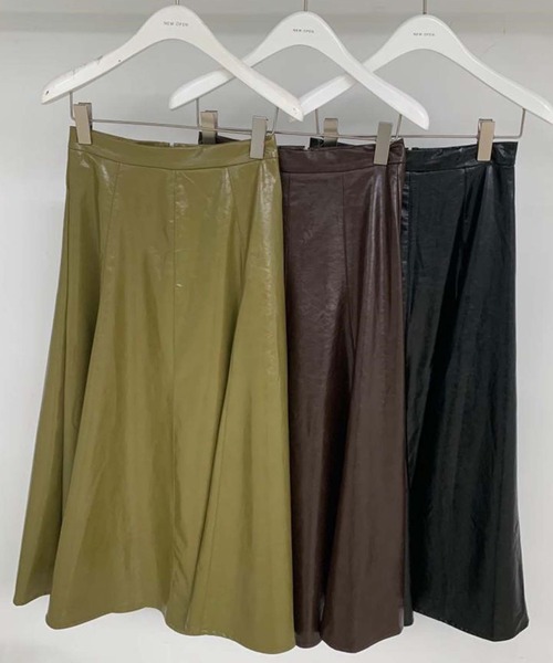 Leja(レジャ)の「レザーAラインロングスカート(スカート・レディース・ブラック/グリーン/モカ・SMALL/MEDIUM)」の9枚目の写真