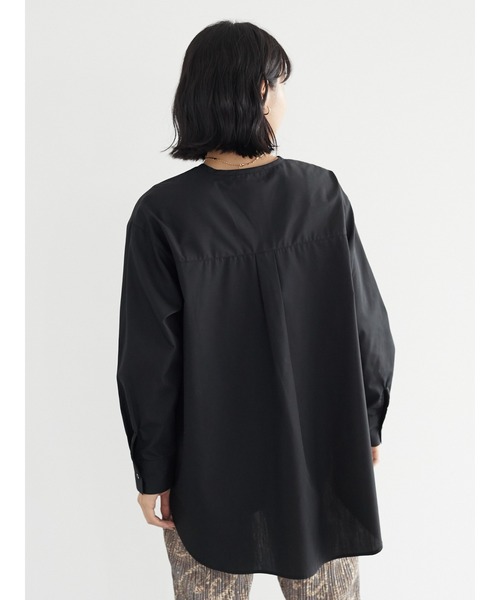 Green　Parks（グリーンパークス）の「マルチWAY 衿付ノーカラーシャツ＊（シャツ/ブラウス・レディース・ブラック/オフホワイト・FREE）」の4枚目の写真