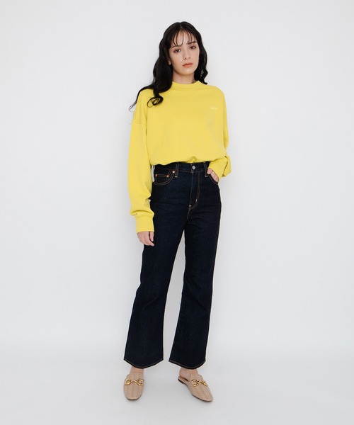 Levi's（リーバイス）の「WEAR IN WEAR OUT RED TAB スウェットシャツ WARM OLIVE（スウェット・レディース・グリーン・M/S/XS）」の4枚目の写真