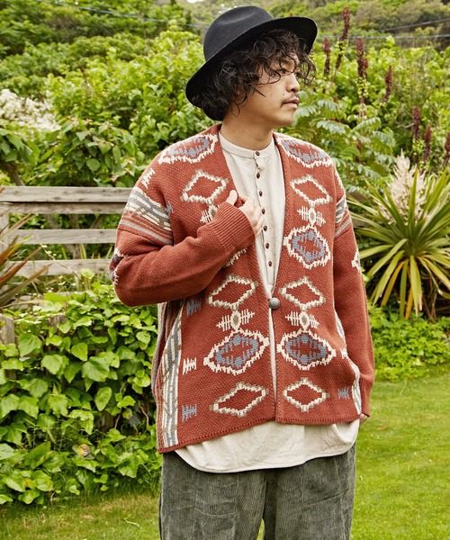 チャイハネ（チャイハネ）の「【チャイハネ】ネイティブ柄ニットMEN'Sカーディガン（カーディガン/ボレロ・メンズ・ベージュ/ネイビー/ブラウン/ブラック/ターコイズブルー・FREE）」の2枚目の写真