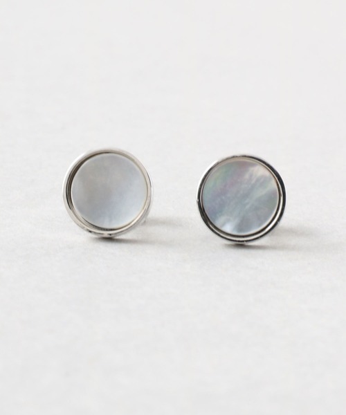 Manon's Selection(マノンズセレクション)の「サークルシェルキャッチピアス(ピアス(両耳用)・レディース・ゴールド/シルバー・ONE SIZE)」の3枚目の写真