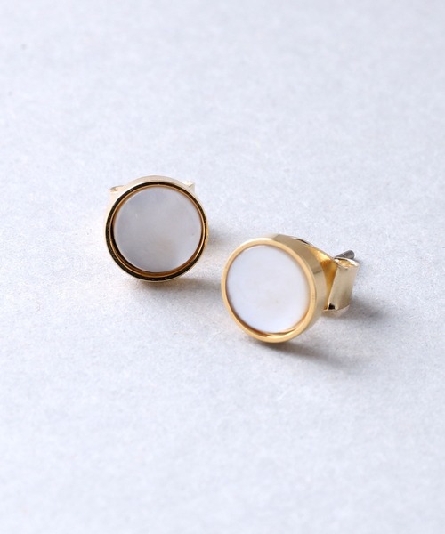 Manon's Selection(マノンズセレクション)の「サークルシェルキャッチピアス(ピアス(両耳用)・レディース・ゴールド/シルバー・ONE SIZE)」の5枚目の写真