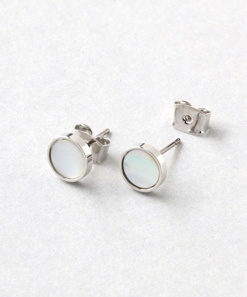 Manon's Selection(マノンズセレクション)の「サークルシェルキャッチピアス(ピアス(両耳用)・レディース・ゴールド/シルバー・ONE SIZE)」の6枚目の写真