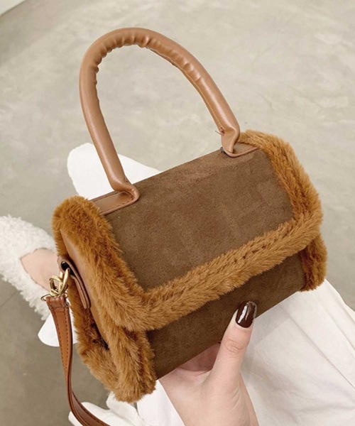 LUGG NAGG(ラグナグ)の「フェイクムートン風ショルダーバッグ(ショルダーバッグ・レディース・ブラック/ブラウン/ベージュ・FREE)」の3枚目の写真