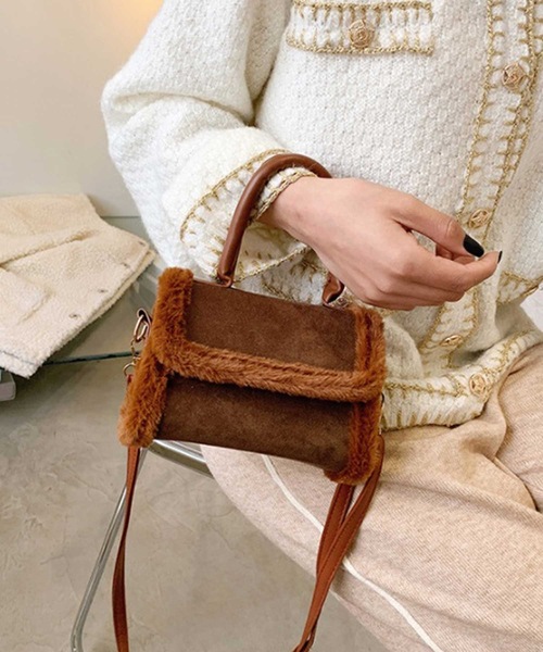 LUGG NAGG(ラグナグ)の「フェイクムートン風ショルダーバッグ(ショルダーバッグ・レディース・ブラック/ブラウン/ベージュ・FREE)」の15枚目の写真