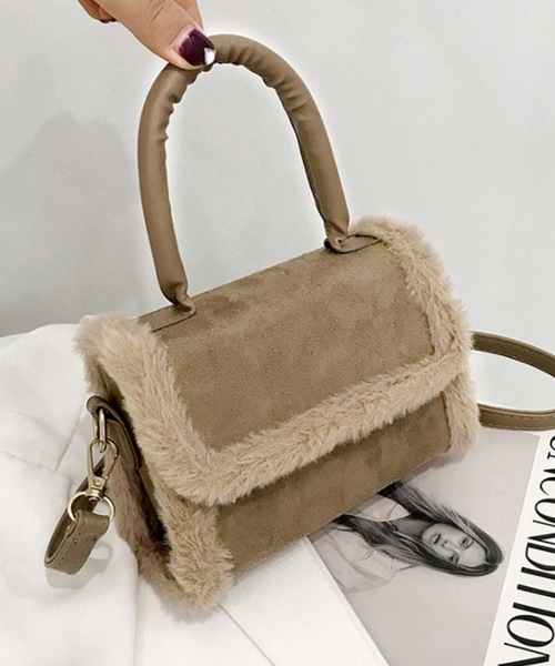 LUGG NAGG(ラグナグ)の「フェイクムートン風ショルダーバッグ(ショルダーバッグ・レディース・ブラック/ブラウン/ベージュ・FREE)」の11枚目の写真