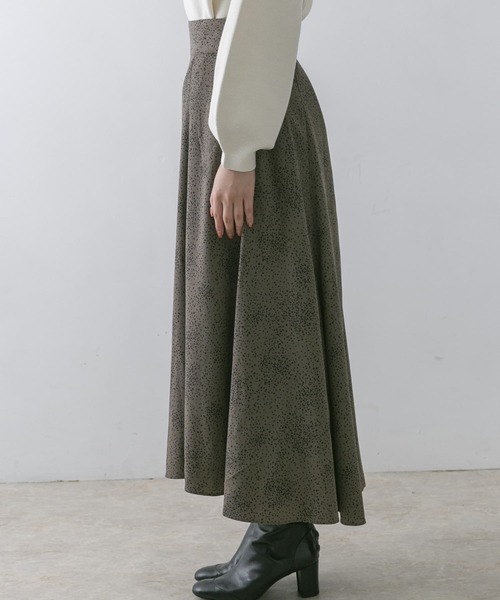 URBAN RESEARCH ROSSO WOMEN（アーバンリサーチ　ロッソ）の「レオパードプリントフレアスカート（スカート・レディース・チャコールグレー/オフホワイト・38/36）」の15枚目の写真