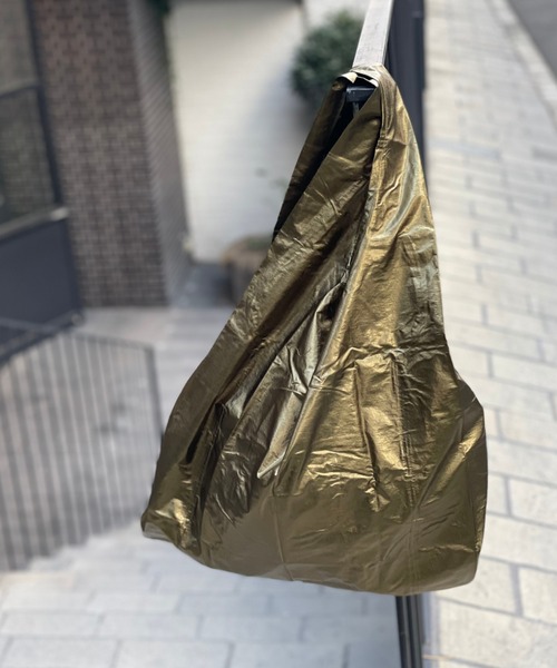 BAGGU(バグー)の「BAGGU/バグゥ メタリックSTANDARD(エコバッグ/サブバッグ・レディース・ブルー/アンティークゴールド・FREE)」の2枚目の写真