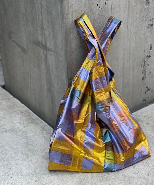 BAGGU(バグー)の「BAGGU/バグゥ メタリックSTANDARD(エコバッグ/サブバッグ・レディース・ブルー/アンティークゴールド・FREE)」の1枚目の写真