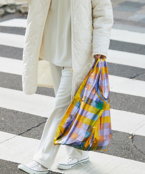 BAGGU(バグー)の「BAGGU/バグゥ メタリックSTANDARD(エコバッグ/サブバッグ・レディース・ブルー/アンティークゴールド・FREE)」の13枚目の写真