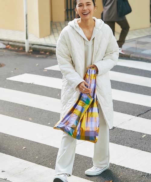 BAGGU(バグー)の「BAGGU/バグゥ メタリックSTANDARD(エコバッグ/サブバッグ・レディース・ブルー/アンティークゴールド・FREE)」の15枚目の写真