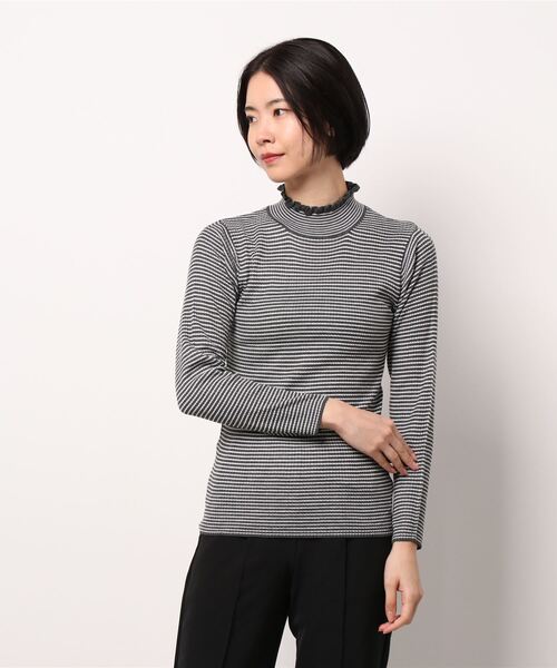 Samansa Mos2(サマンサ モスモス)の「【マシンウォッシャブル】フリルリブタートルネックニット(ニット/セーター・レディース・ブラック/グレー/オフホワイト/モカ/チャコール/キナリ・フリ-)」の3枚目の写真