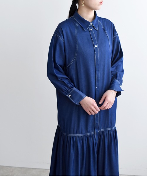 LHELBIE（レルビエ）の「ダンガリーティアードシャツワンピ（シャツワンピース・レディース・インディゴブルー/ブルー/ライトベージュ・M）」の14枚目の写真