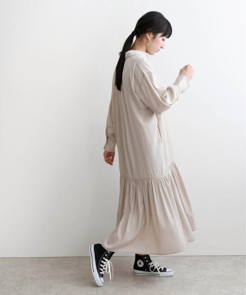 LHELBIE（レルビエ）の「ダンガリーティアードシャツワンピ（シャツワンピース・レディース・インディゴブルー/ブルー/ライトベージュ・M）」の11枚目の写真