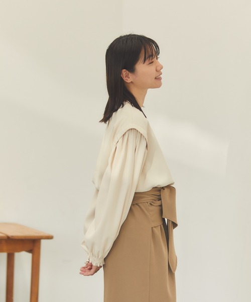 moi tytto（モイテュット）の「2wayボリュームショルダータックブラウス（シャツ/ブラウス・レディース・ブラウン/マスタード/ナチュラル/テラコッタ/ベージュ・FREE）」の11枚目の写真