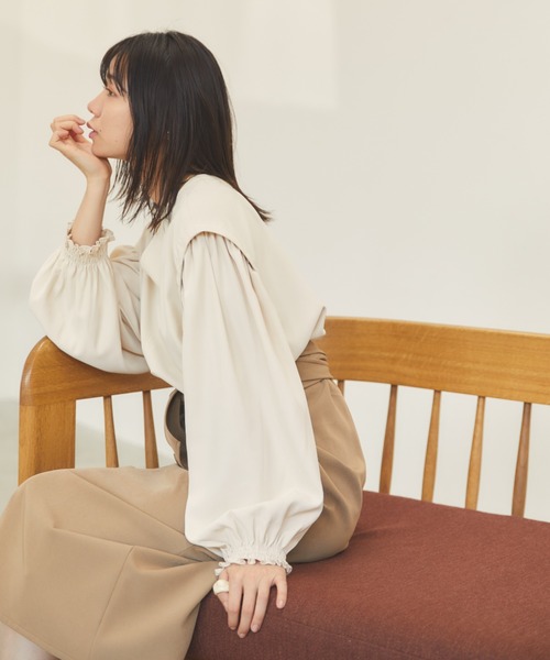 moi tytto（モイテュット）の「2wayボリュームショルダータックブラウス（シャツ/ブラウス・レディース・ブラウン/マスタード/ナチュラル/テラコッタ/ベージュ・FREE）」の17枚目の写真