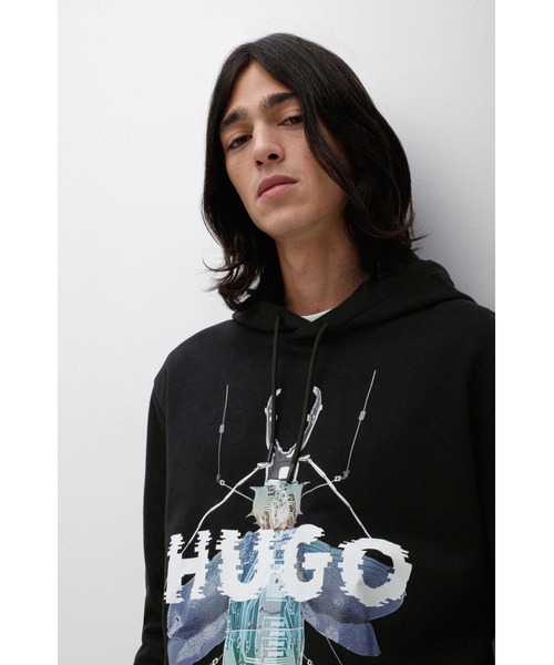HUGO（ヒューゴ）の「サイバーバグ アートワーク スウェットフーディ 