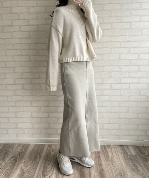 Chiaro(キアロ)の「スリットタイトニットスカート(スカート・レディース・ブラック/レッド/グリーン/グレイッシュベージュ・FREE)」の16枚目の写真