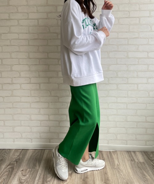 Chiaro(キアロ)の「スリットタイトニットスカート(スカート・レディース・ブラック/レッド/グリーン/グレイッシュベージュ・FREE)」の12枚目の写真